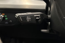 met. hopea Audi Q5 2021 kuva 18.