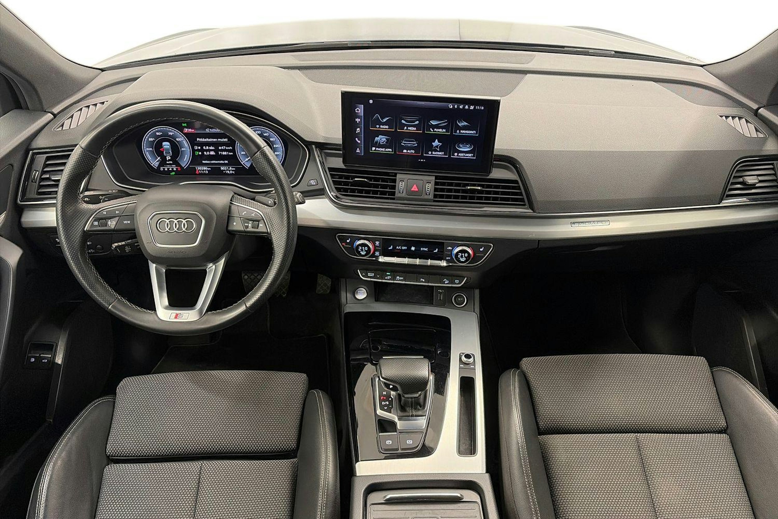 Sininen Audi Q5 2021 kuva 9.