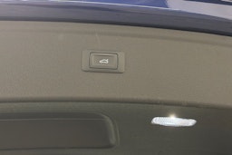 Sininen Audi Q5 2021 kuva 15.