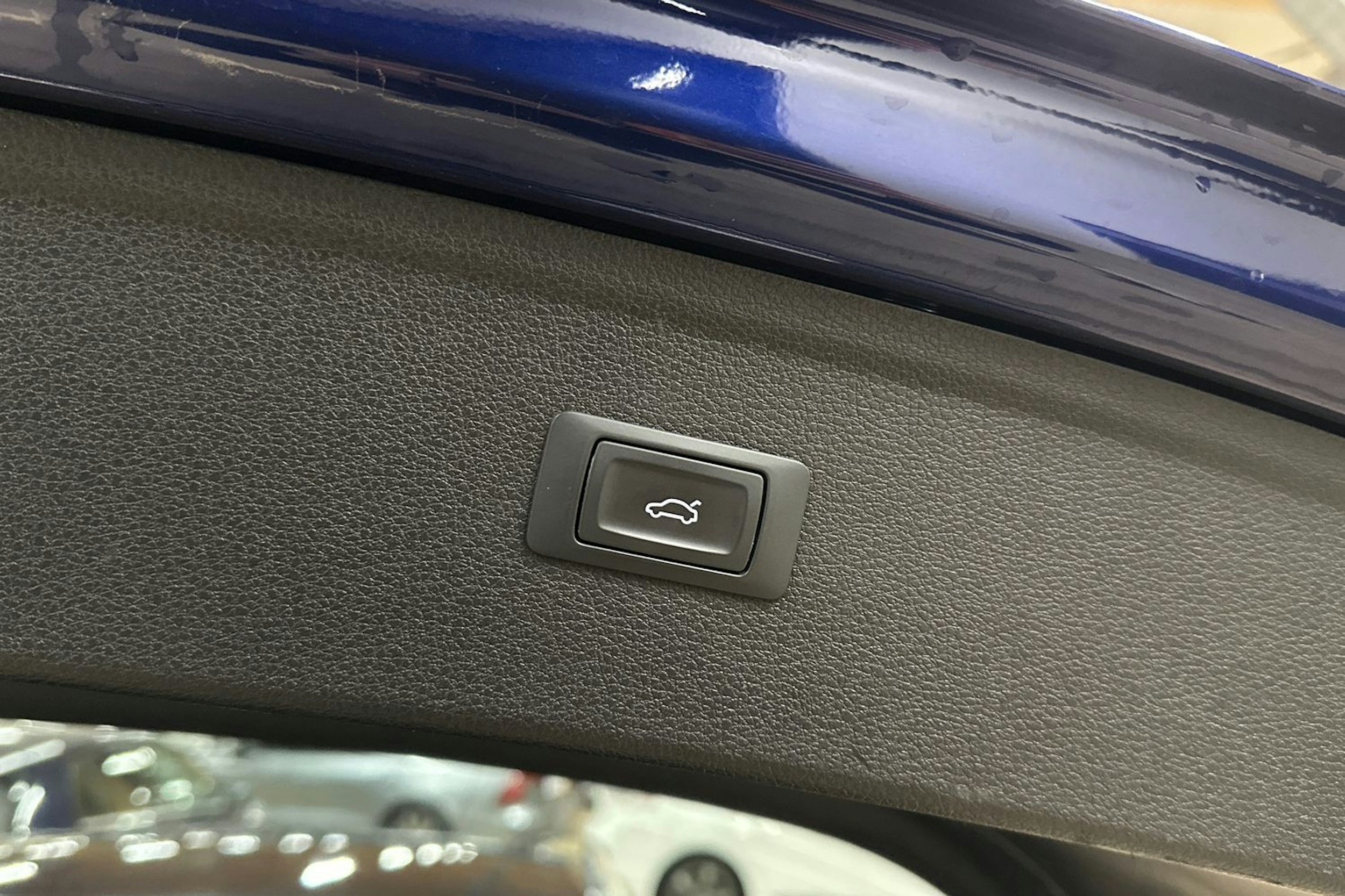 Sininen Audi Q5 2021 kuva 30.