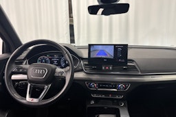 harmaa Audi Q5 2021 kuva 15.