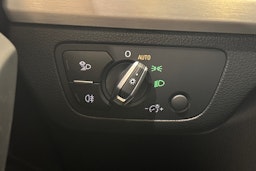 harmaa Audi Q5 2021 kuva 29.