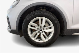 met. hopea Audi Q5 2021 kuva 9.