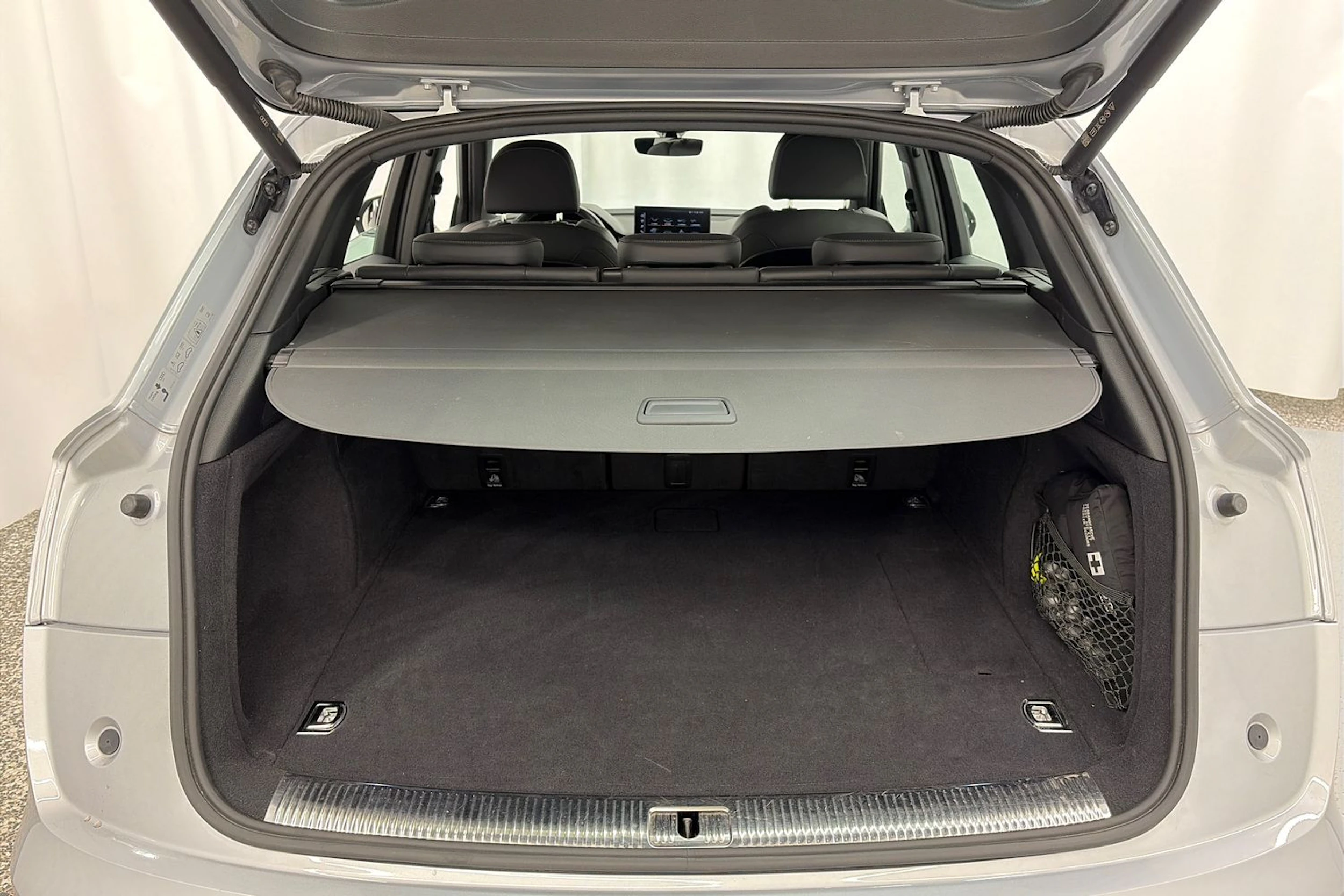 met. hopea Audi Q5 2021 kuva 10.