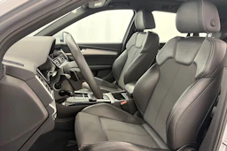 met. hopea Audi Q5 2021 kuva 12.