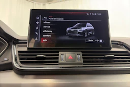 met. hopea Audi Q5 2021 kuva 17.