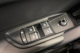 met. hopea Audi Q5 2021 kuva 23.