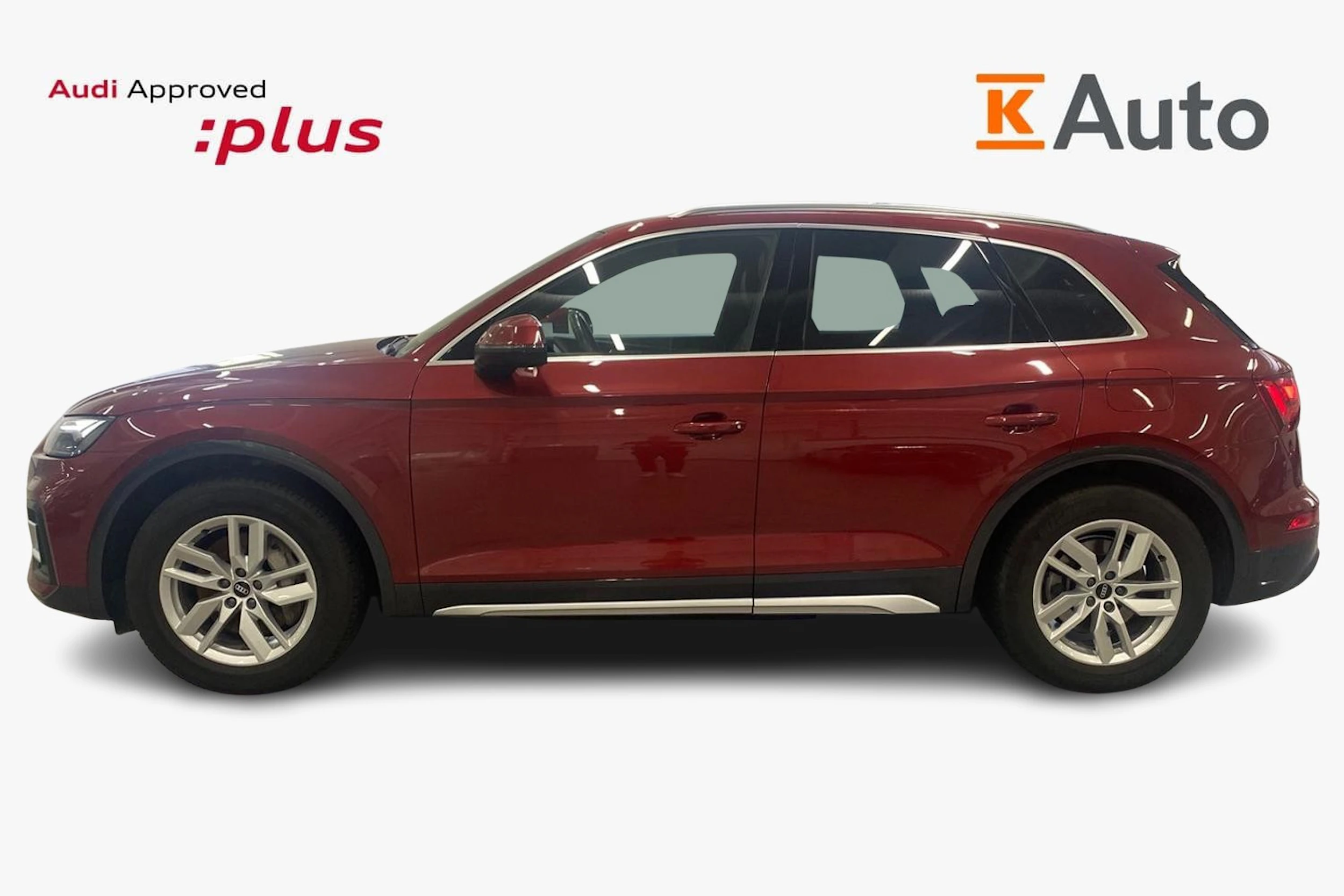 Punainen Audi Q5 2021 kuva 5.