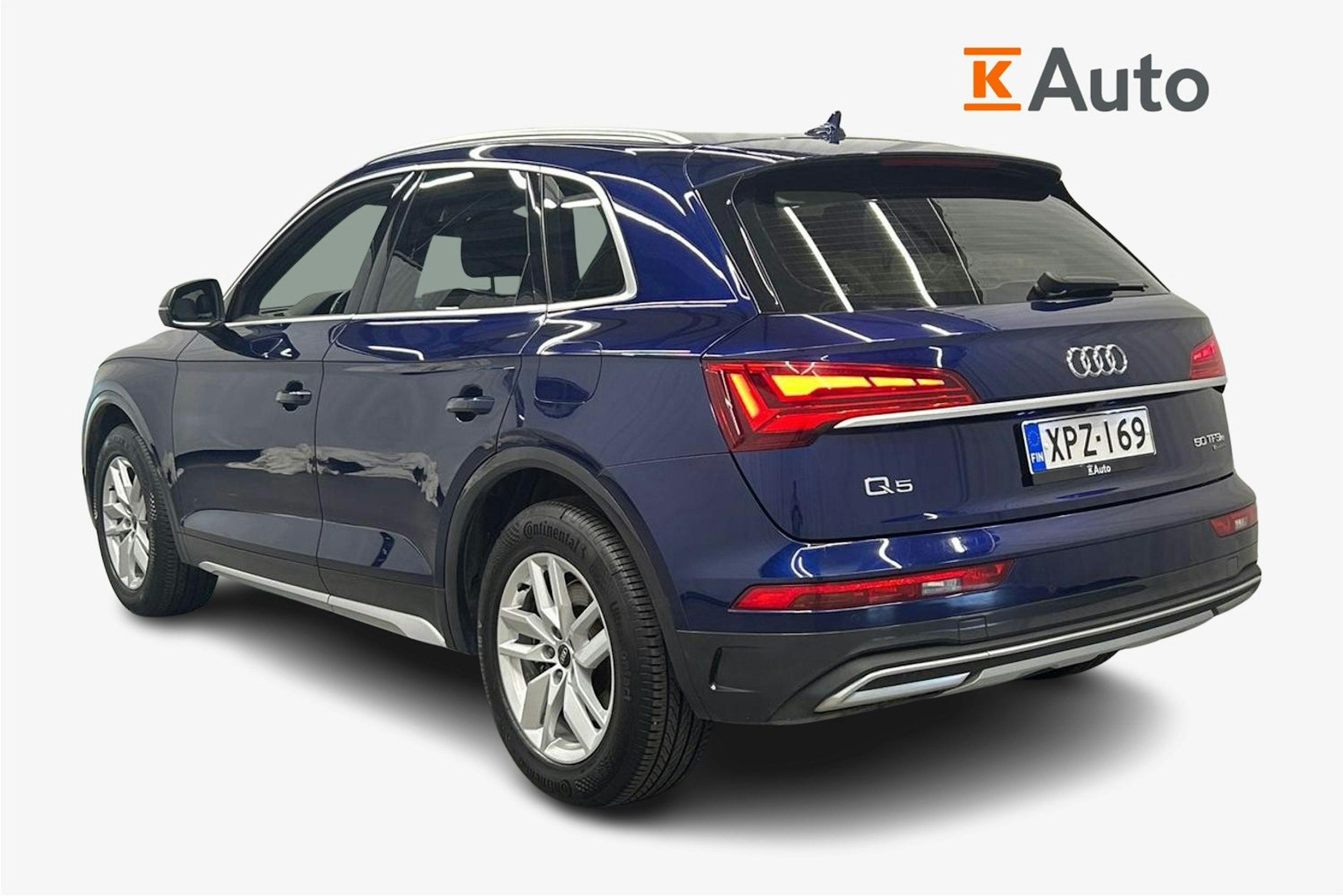 sininen Audi Q5 2021 kuva 2.