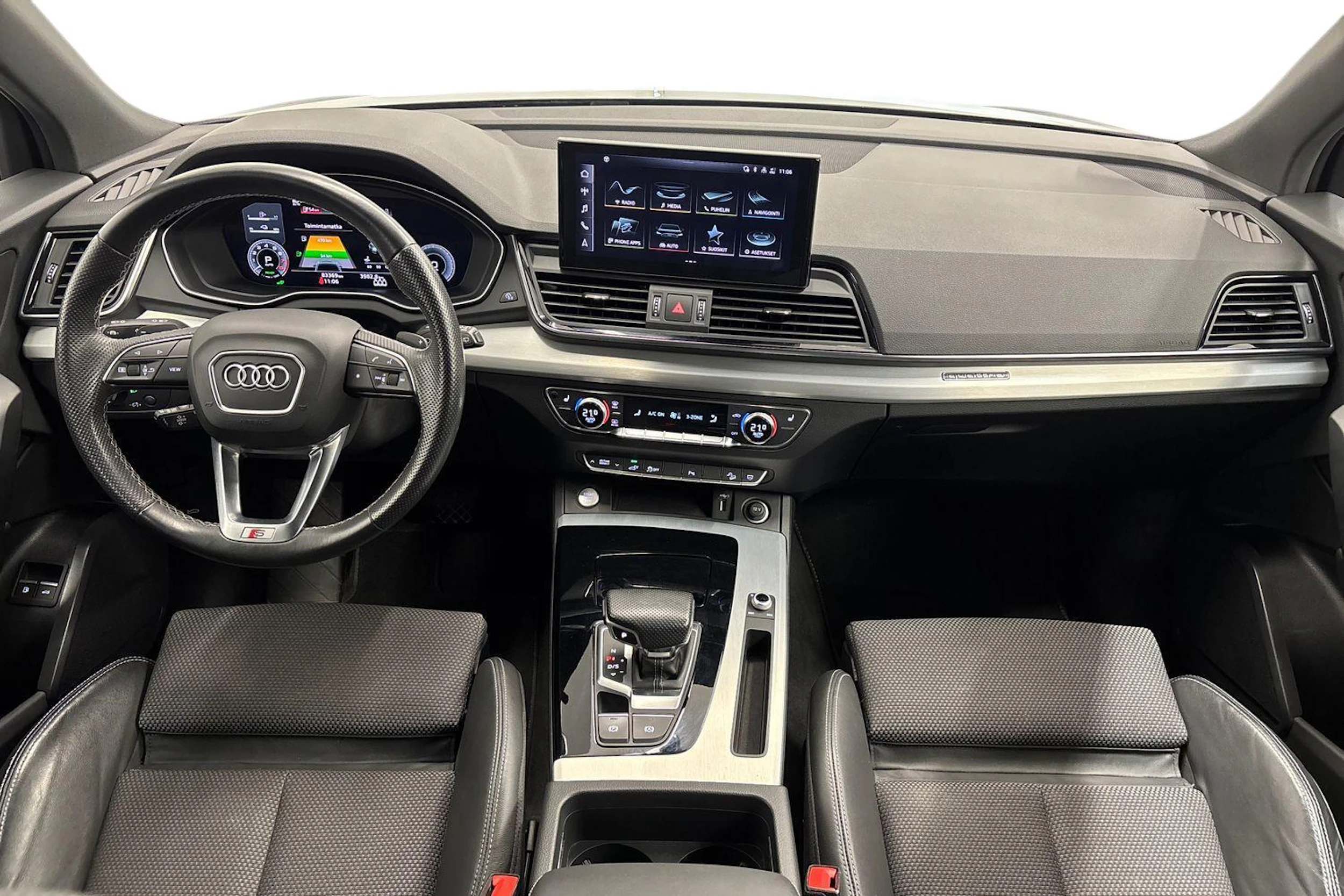 harmaa Audi Q5 2021 kuva 7.