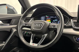 harmaa Audi Q5 2021 kuva 11.