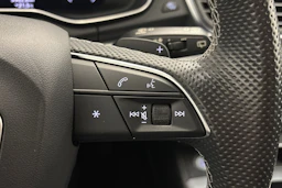 harmaa Audi Q5 2021 kuva 13.