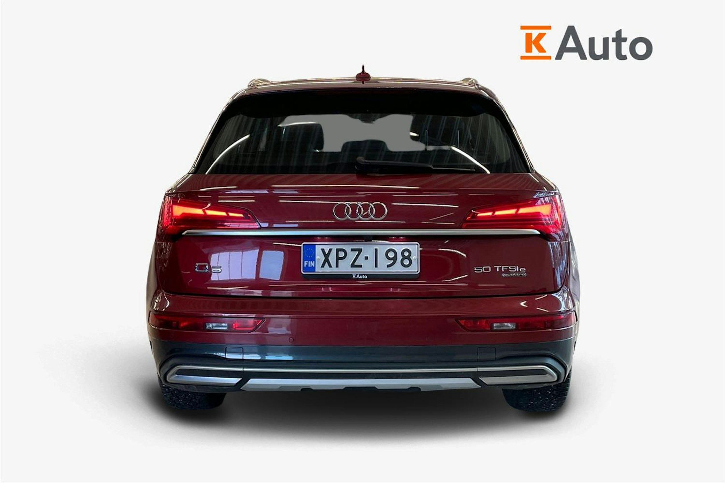 met. punainen Audi Q5 2021 kuva 3.