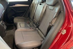met. punainen Audi Q5 2021 kuva 10.