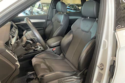 valkoinen Audi Q5 2021 kuva 15.