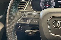 valkoinen Audi Q5 2021 kuva 19.
