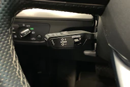 valkoinen Audi Q5 2021 kuva 20.
