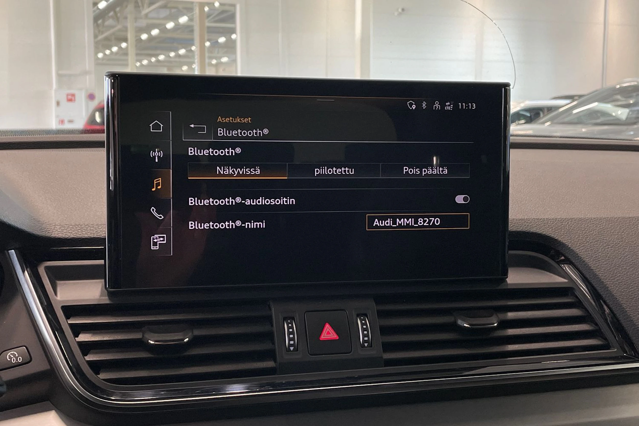 valkoinen Audi Q5 2021 kuva 22.