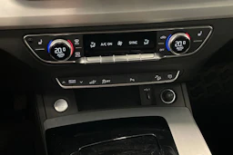 valkoinen Audi Q5 2021 kuva 28.