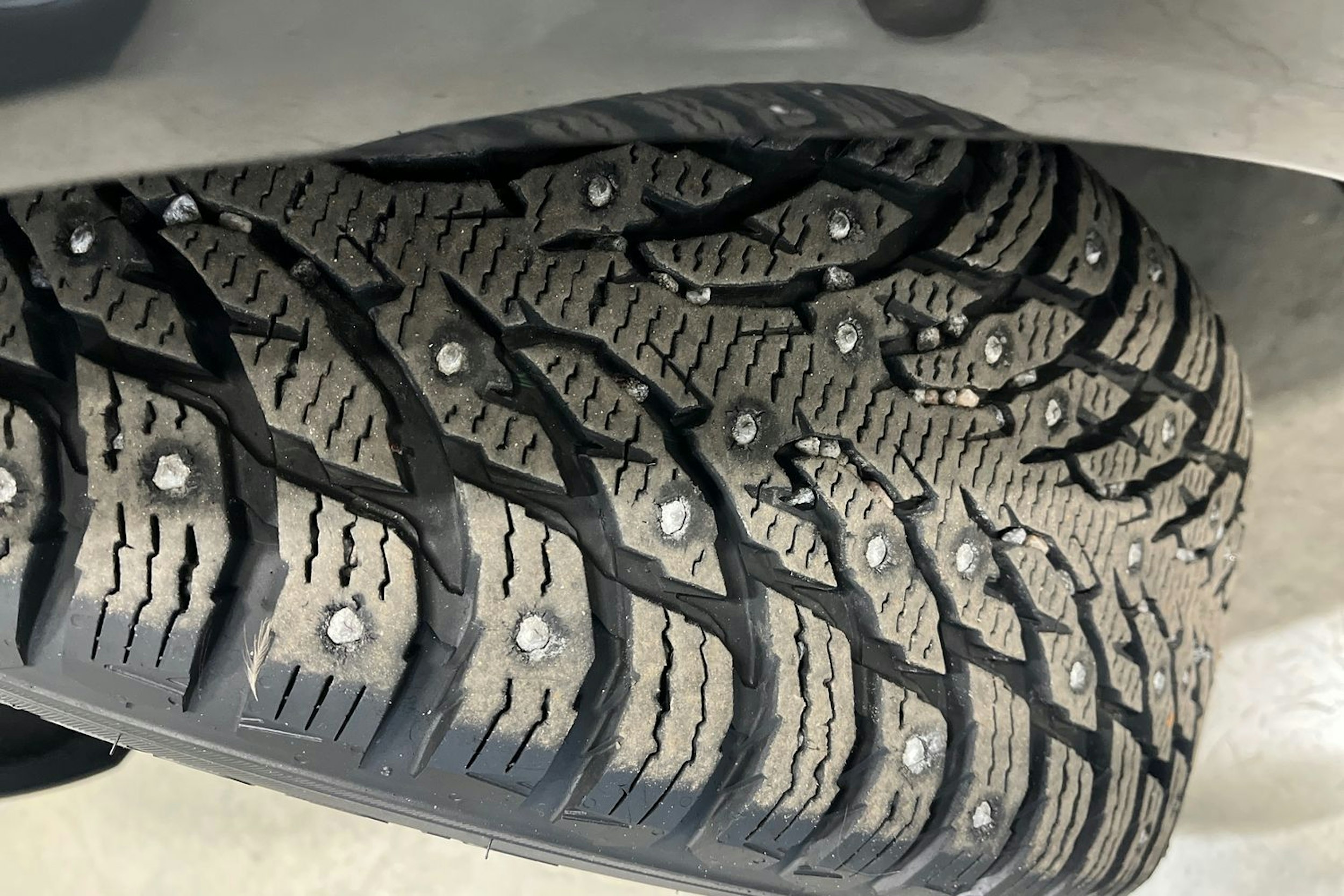 harmaa Audi Q5 2021 kuva 13.