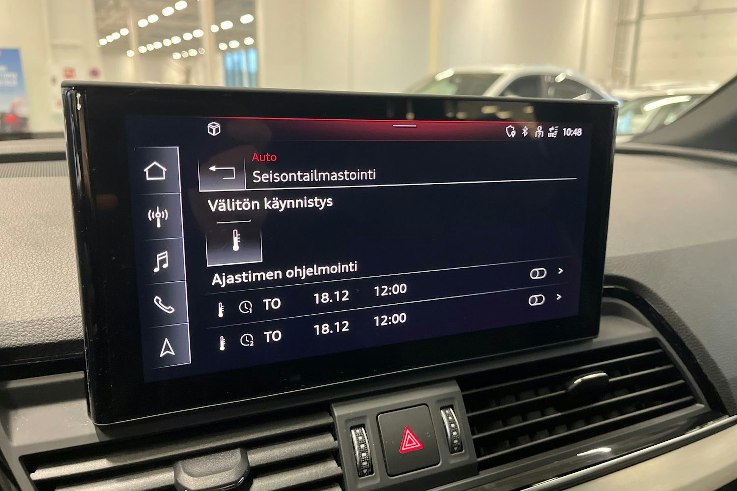 harmaa Audi Q5 2021 kuva 24.