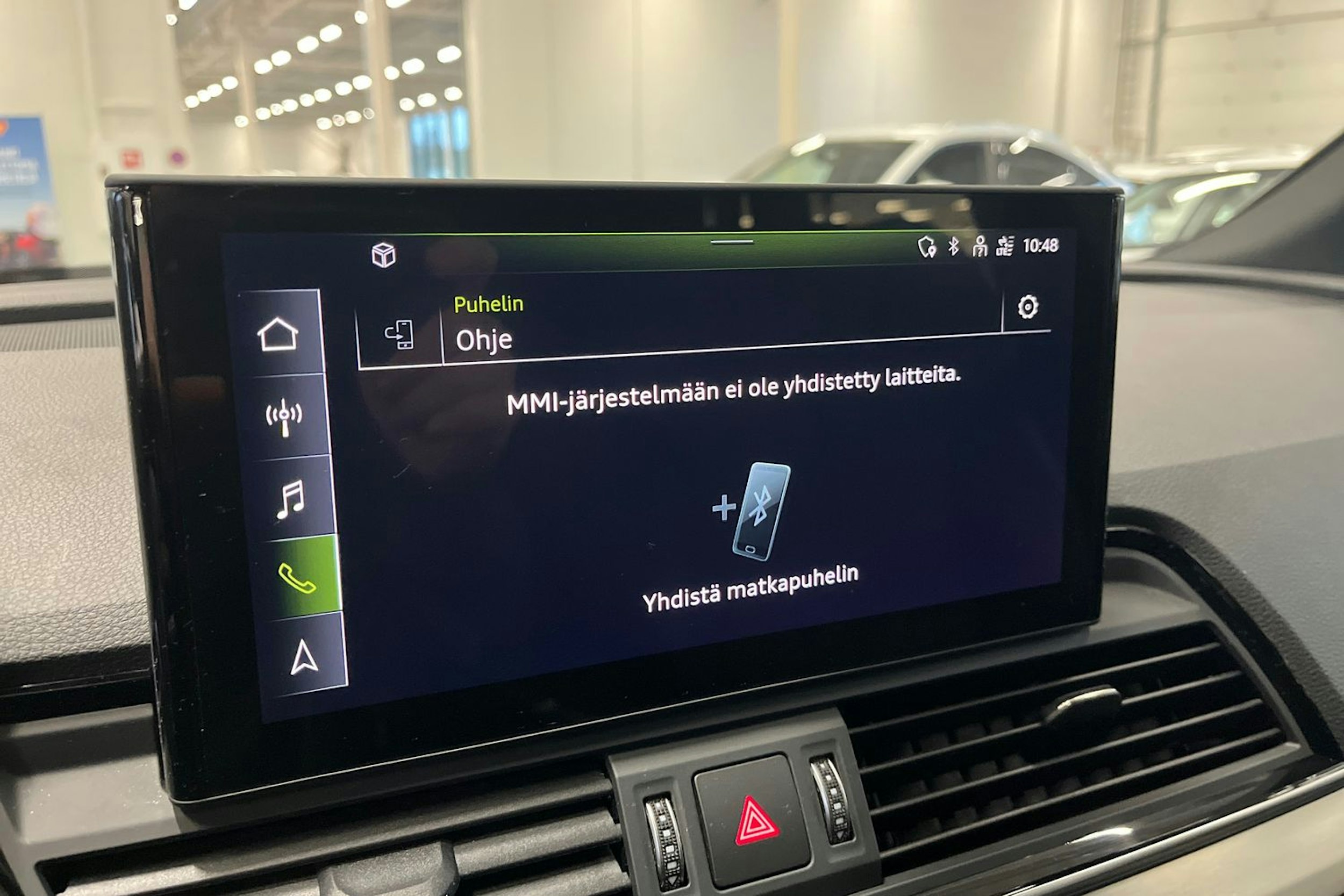 harmaa Audi Q5 2021 kuva 26.