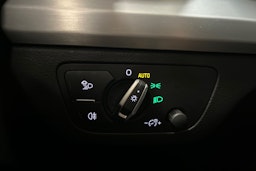 harmaa Audi Q5 2021 kuva 34.