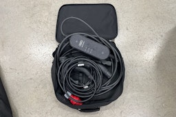 harmaa Audi Q5 2021 kuva 39.