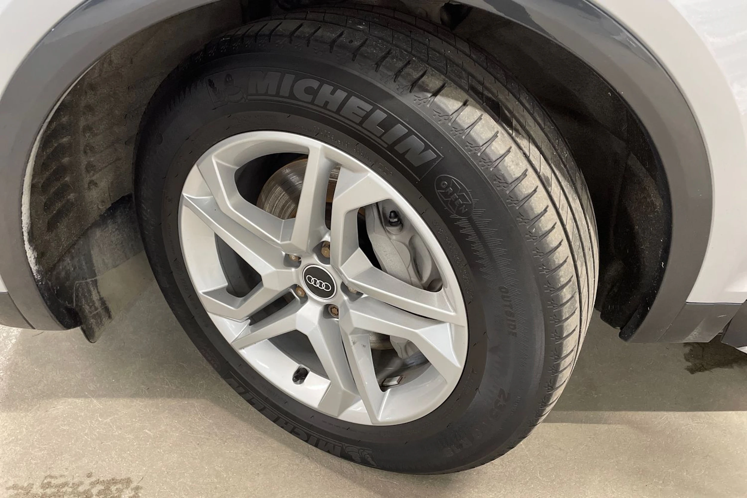 hopea Audi Q5 2021 kuva 10.