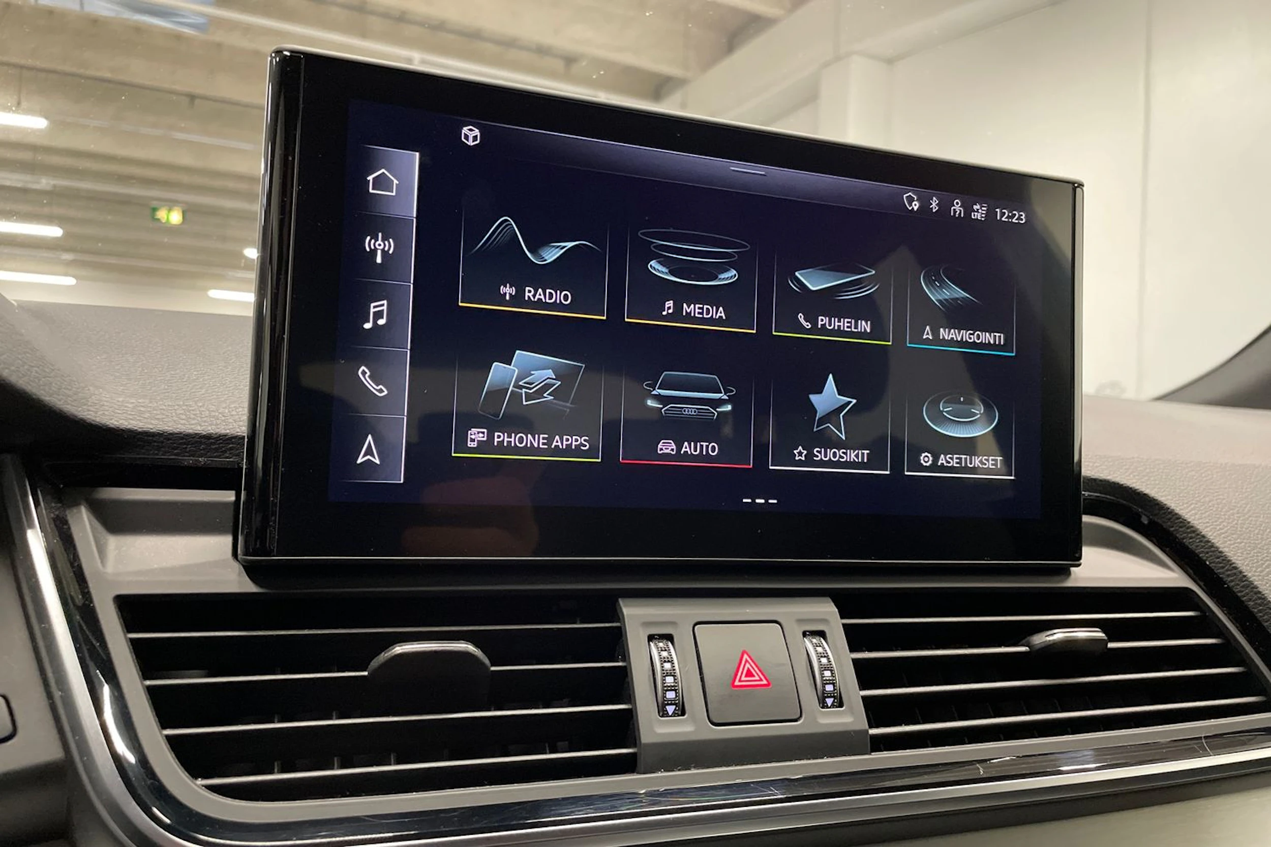 hopea Audi Q5 2021 kuva 14.
