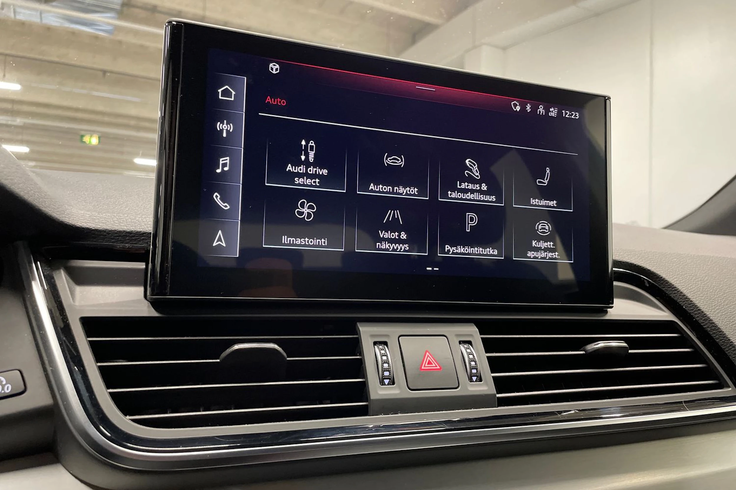 hopea Audi Q5 2021 kuva 18.