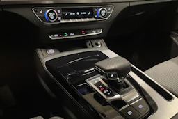 hopea Audi Q5 2021 kuva 20.