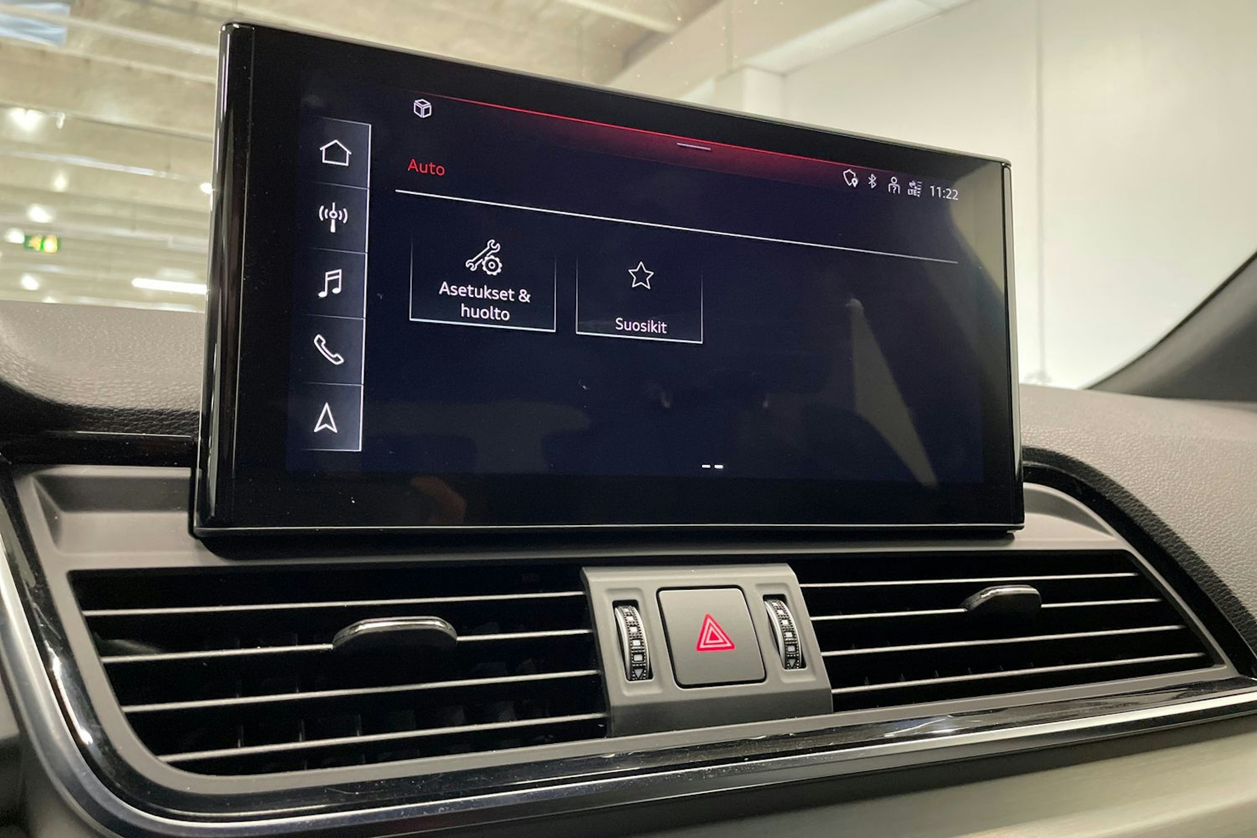 Valkoinen Audi Q5 2022 kuva 20.