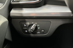 valkoinen Audi Q5 2022 kuva 31.