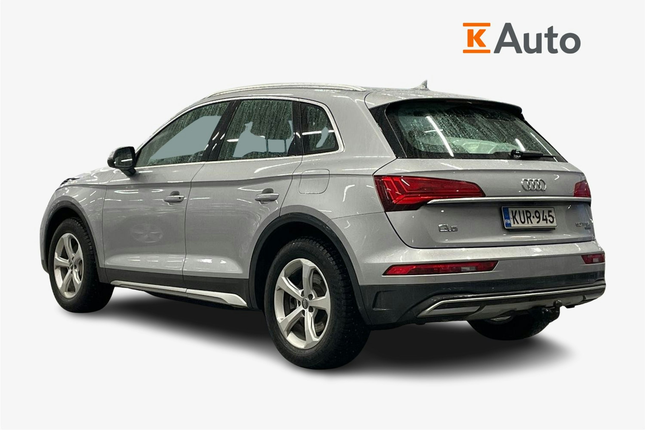 harmaa Audi Q5 2023 kuva 2.