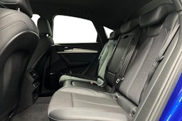 sininen Audi Q5 2022 kuva 10.