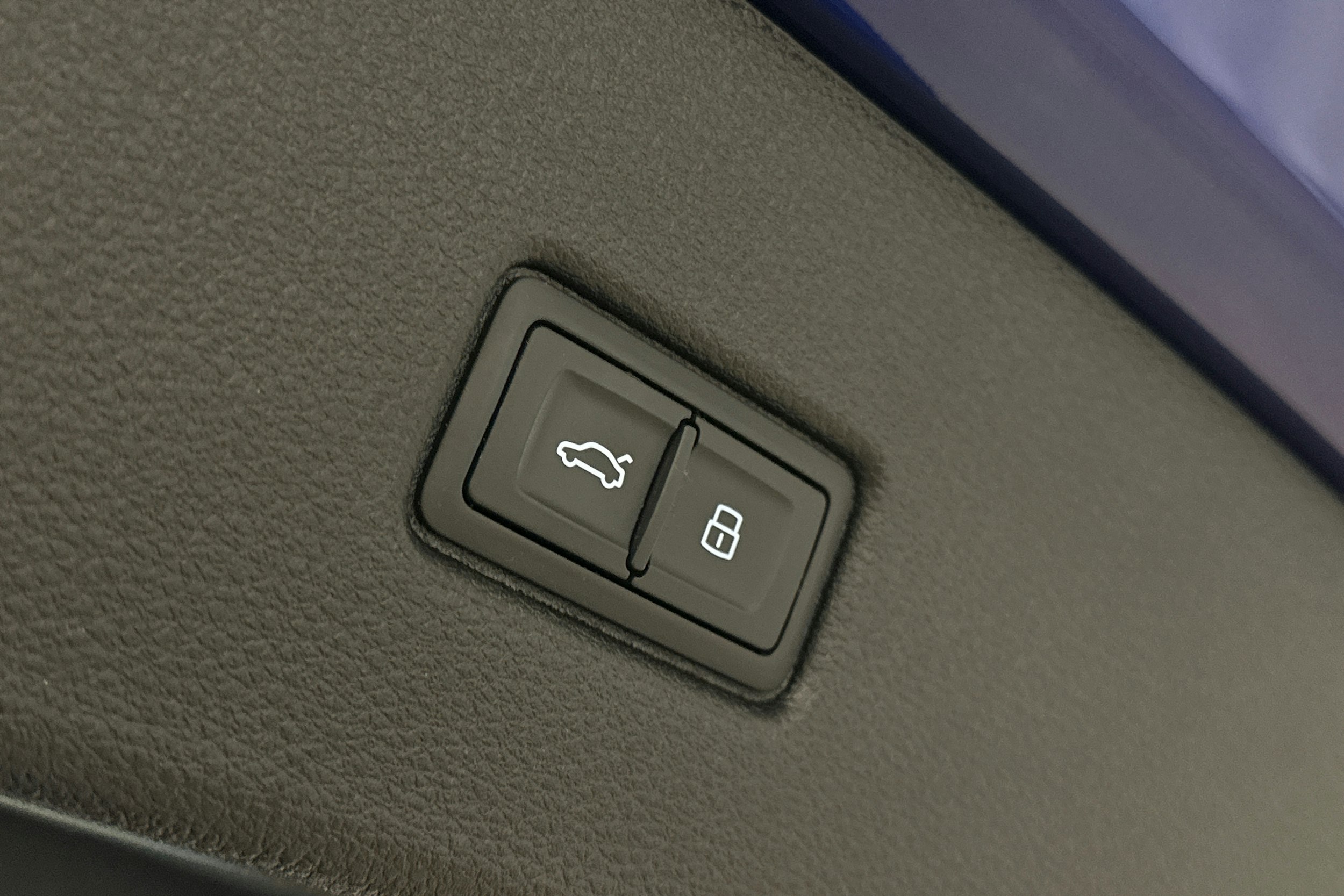 sininen Audi Q5 2022 kuva 15.