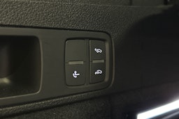 sininen Audi Q5 2022 kuva 16.