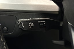 sininen Audi Q5 2022 kuva 22.