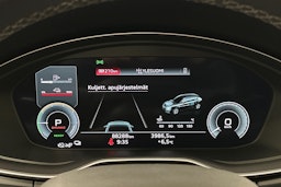 sininen Audi Q5 2022 kuva 23.