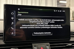 sininen Audi Q5 2022 kuva 24.