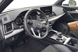valkoinen Audi Q5 2022 kuva 3.