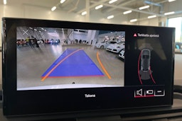 valkoinen Audi Q5 2022 kuva 22.