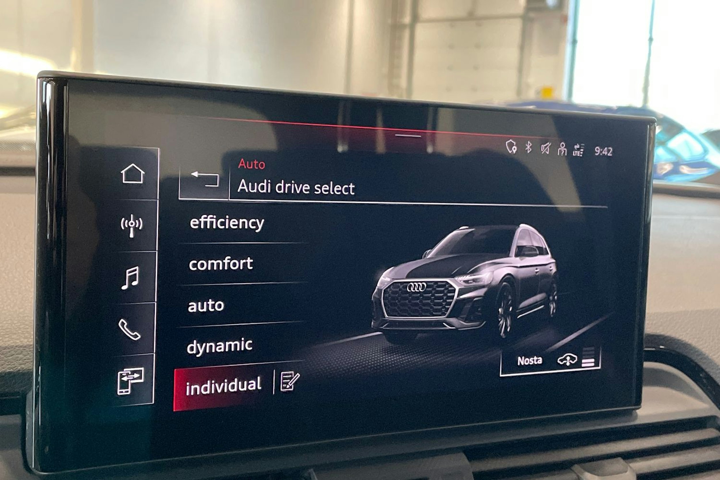 valkoinen Audi Q5 2022 kuva 31.