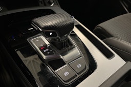 valkoinen Audi Q5 2022 kuva 35.