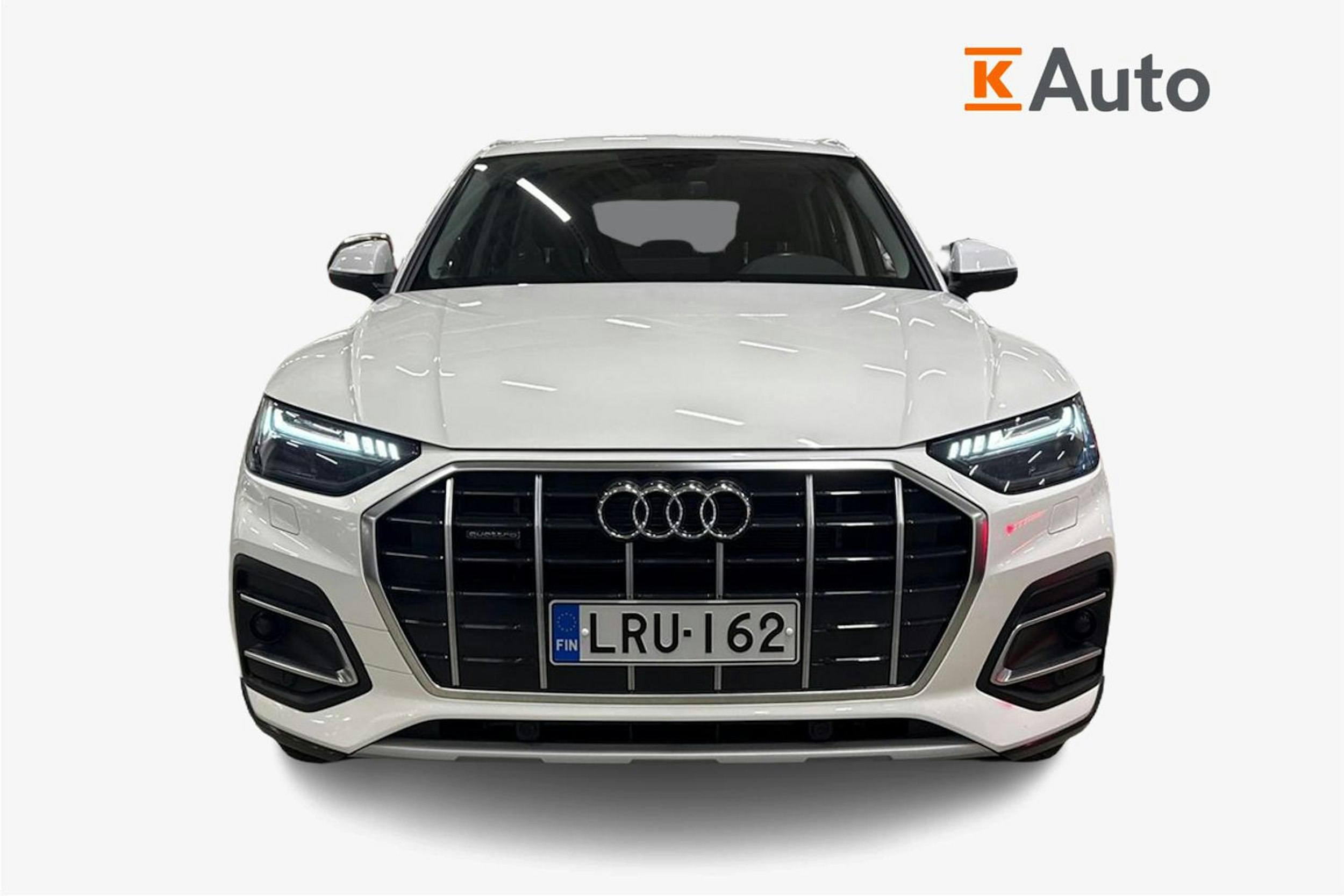 valkoinen Audi Q5 2023 kuva 5.