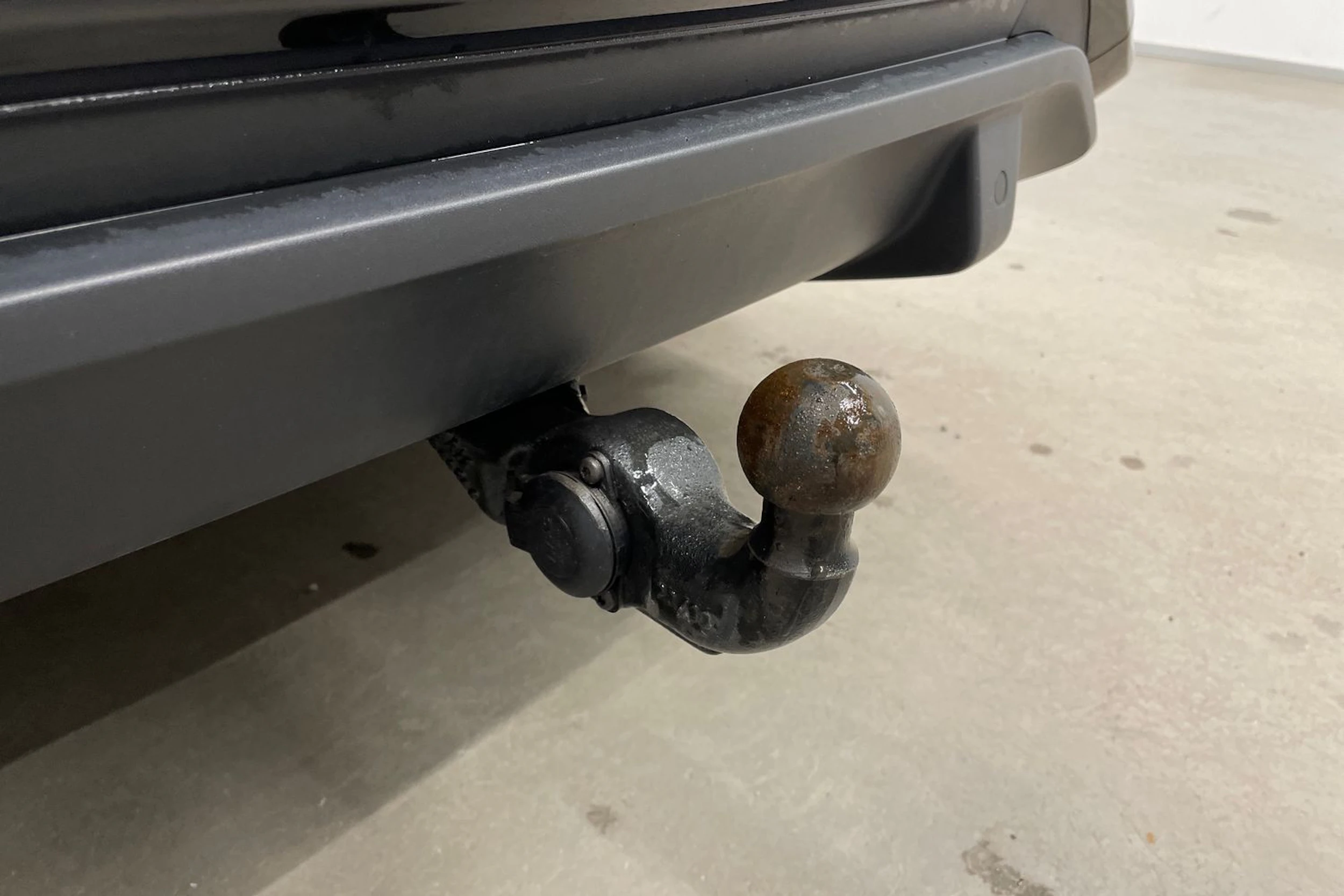 Valkoinen Audi Q5 2022 kuva 13.