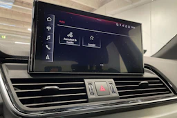 Valkoinen Audi Q5 2022 kuva 21.