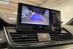 Valkoinen Audi Q5 2022 kuva 22.