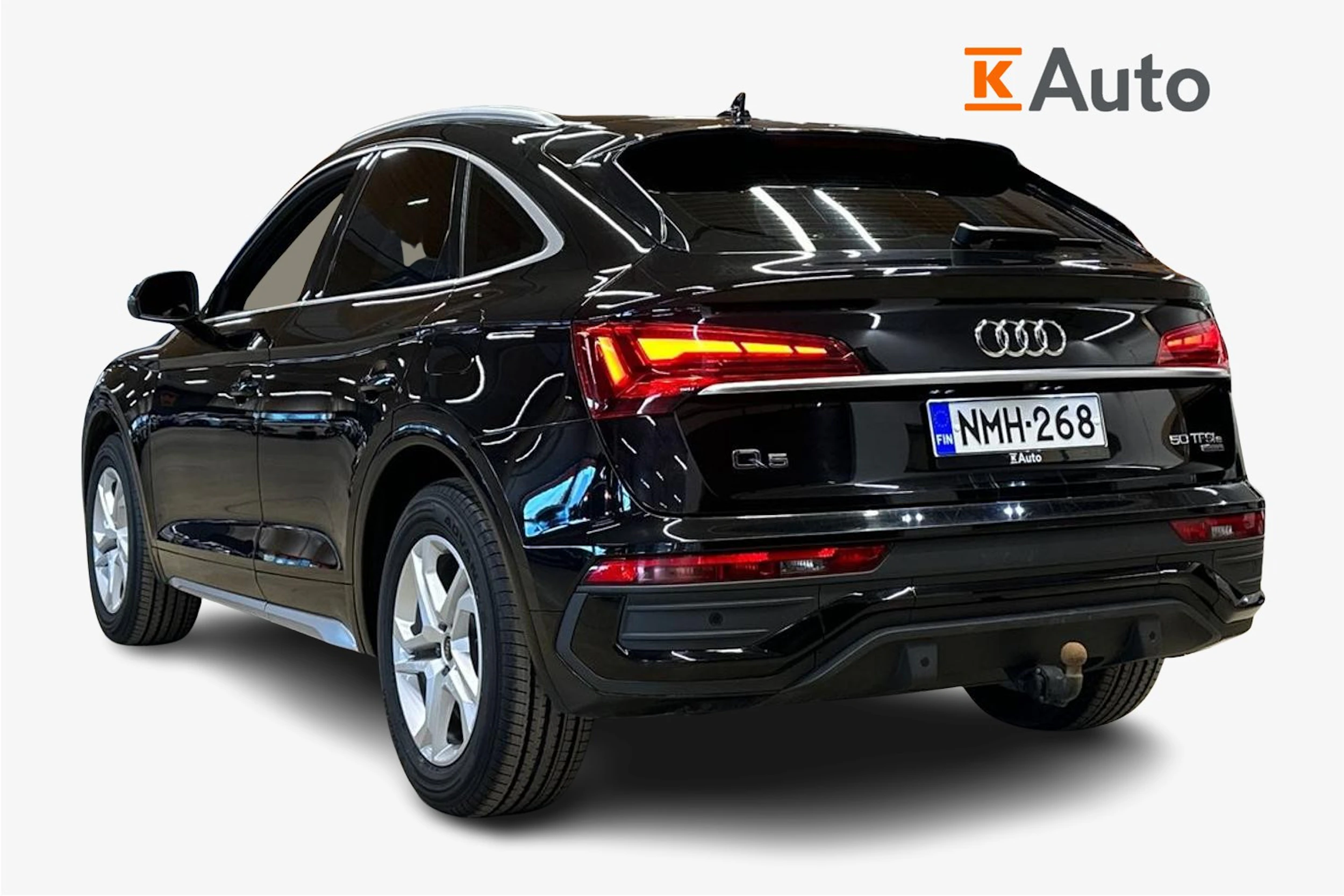 musta Audi Q5 2022 kuva 2.